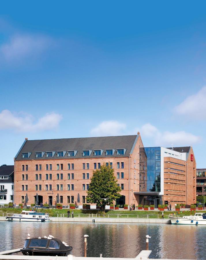 Hotel Hafenspeicher Leer Exteriör bild